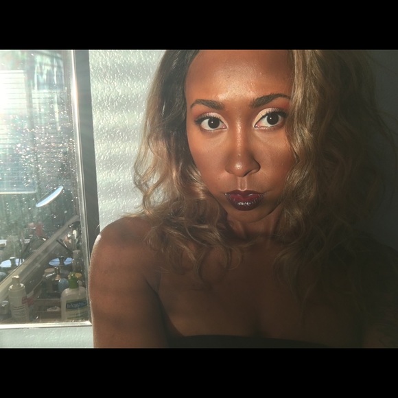 Meet your Posher, Dennaye - Picture 2 of 4